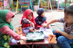 100-MEMBUAT-ES-BALOK