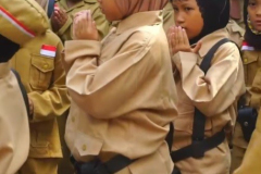 44-KB-TK-YIMI-COOKING-MEATBALLS