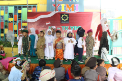 93-KEGIATAN-KB-TK-YIMI-GRESIK-BERTEMA-MY-HERO-MY-INSPIRATION